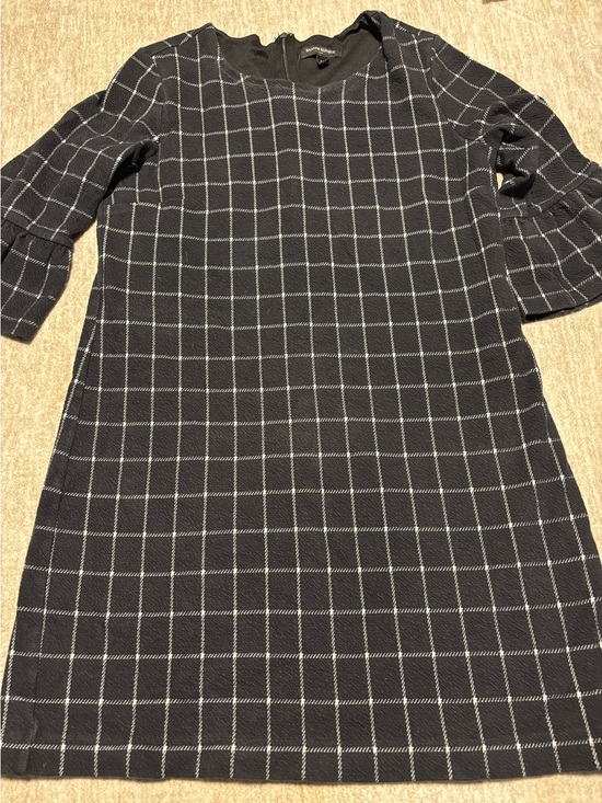 Banana Republic Dresses & Skirts - Banana Republic Windowpane Grid Bell Sleeve Ruffle Shift Dress Size 10